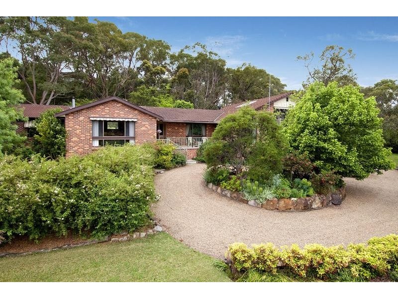 96 Linksview Road, Springwood NSW 2777