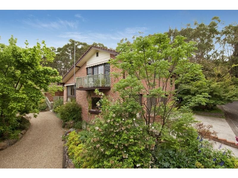 96 Linksview Road, Springwood NSW 2777