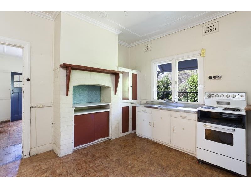 86 Hawkesbury Road, Springwood NSW 2777