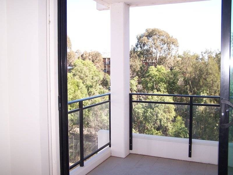 24/9 Bay Drive, Meadowbank NSW 2114