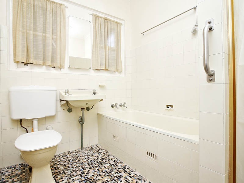 25 Woodbine Crescent, Ryde NSW 2112
