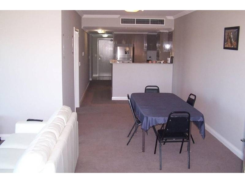 18/143 Bowden Street, Meadowbank NSW 2114