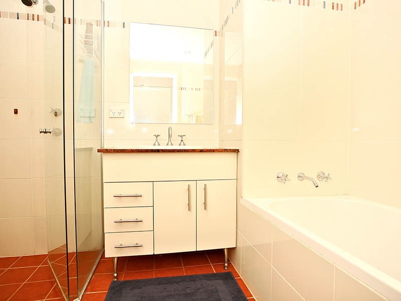 8/3 Bay Drive, Meadowbank NSW 2114