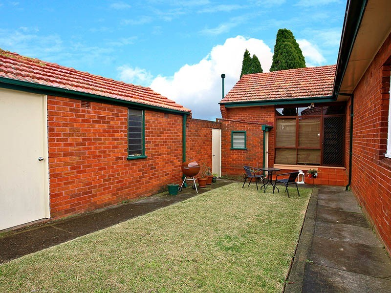 35 Woodbine Crescent, Ryde NSW 2112