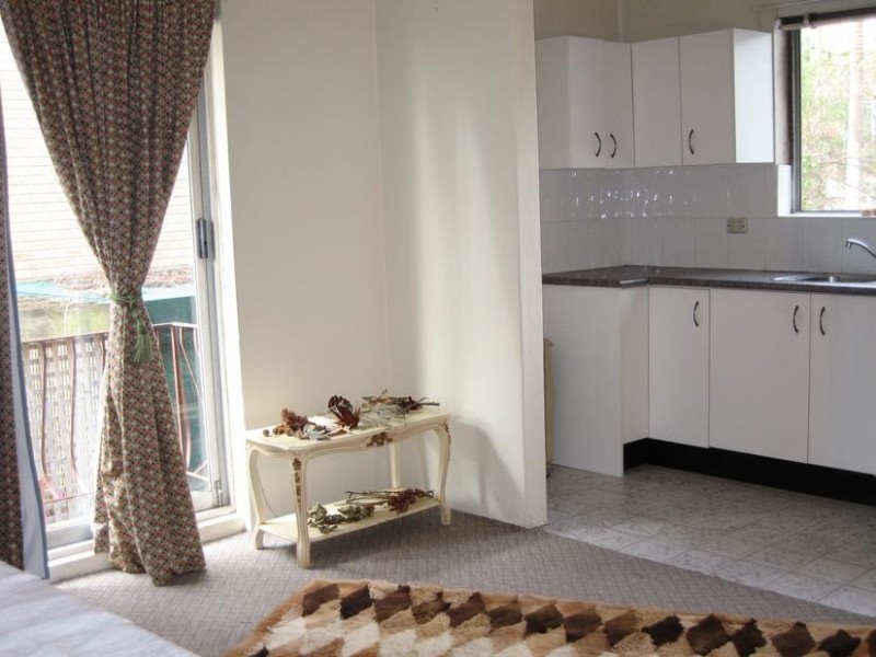 4/7 Cambridge Street, Gladesville NSW 2111