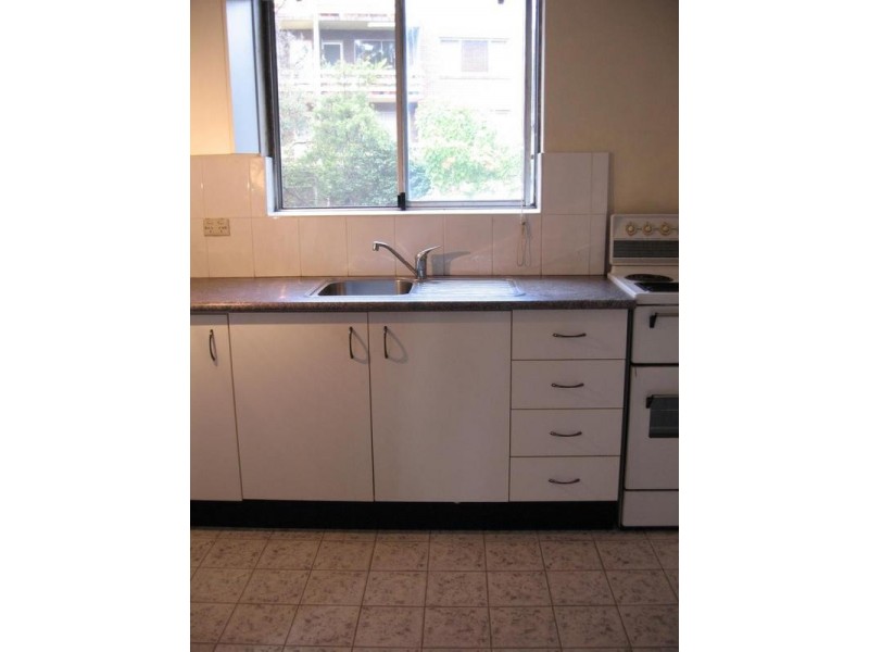 4/7 Cambridge Street, Gladesville NSW 2111