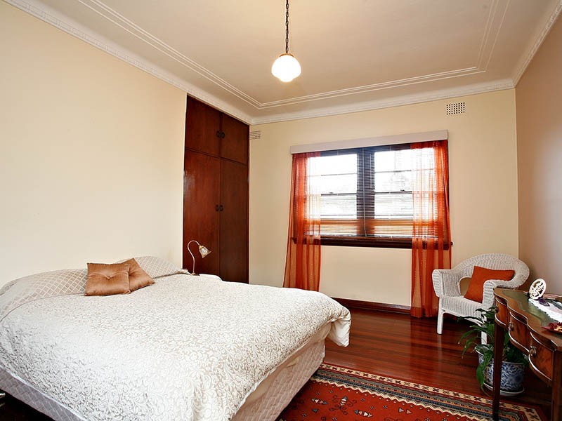 35 Woodbine Crescent, Ryde NSW 2112