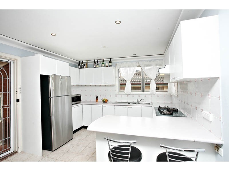 12 Potter Street, Old Toongabbie NSW 2146