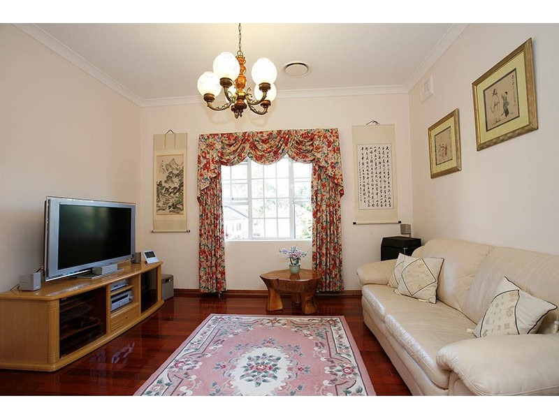 28 Prince Edward Street, Gladesville NSW 2111