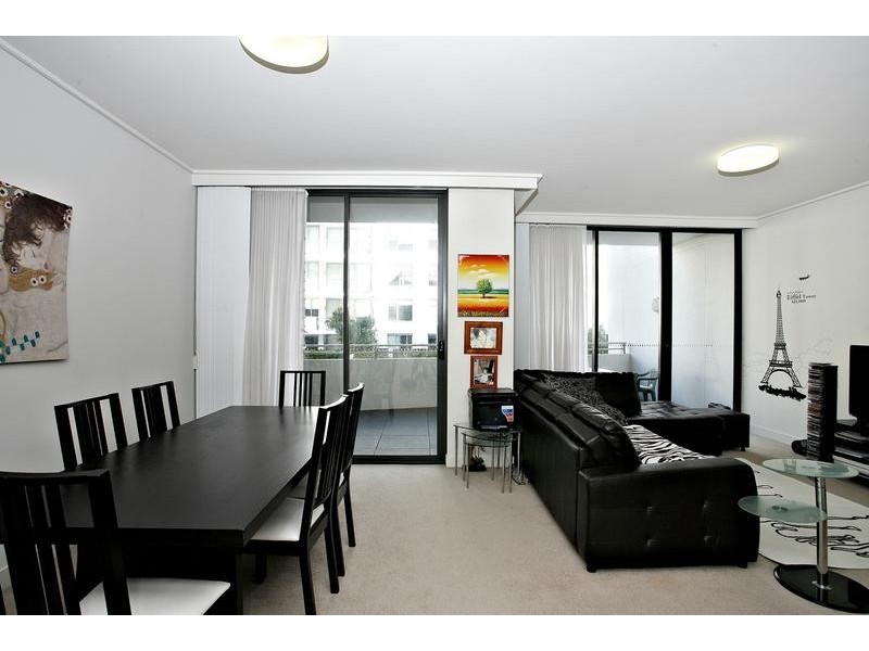 105/15 Shoreline Drive, Rhodes NSW 2138