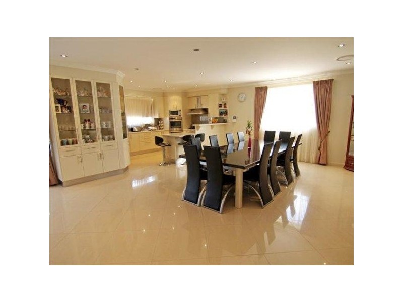 52 Powys Circuit, Castle Hill NSW 2154