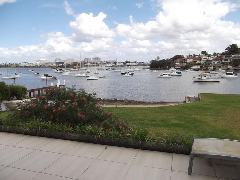 14/3-9 Beach Street, Tennyson Point NSW 2111