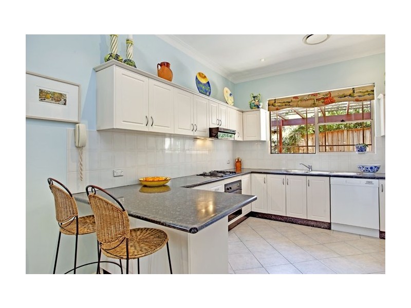 2/9 The Strand, Gladesville NSW 2111