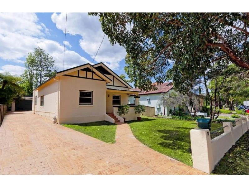17 Thorn Street, Ryde NSW 2112