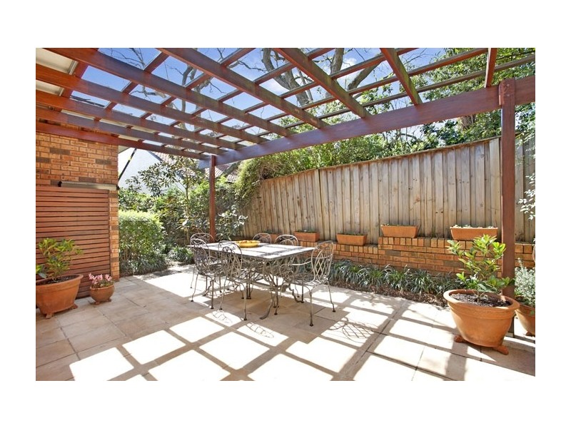 2/9 The Strand, Gladesville NSW 2111