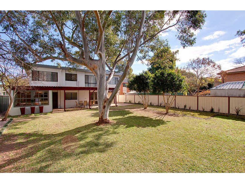 Mcgraths Hill NSW 2756