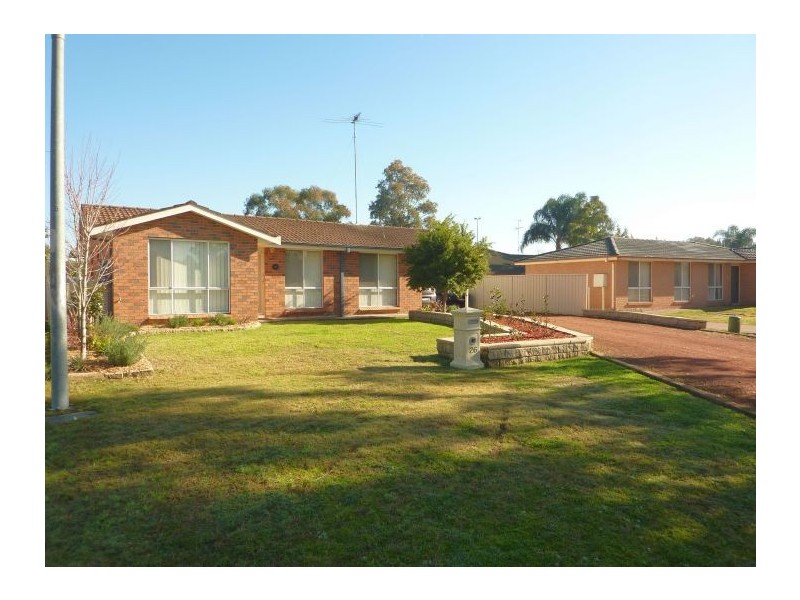 26 Neilsen Cres, Bligh Park NSW 2756