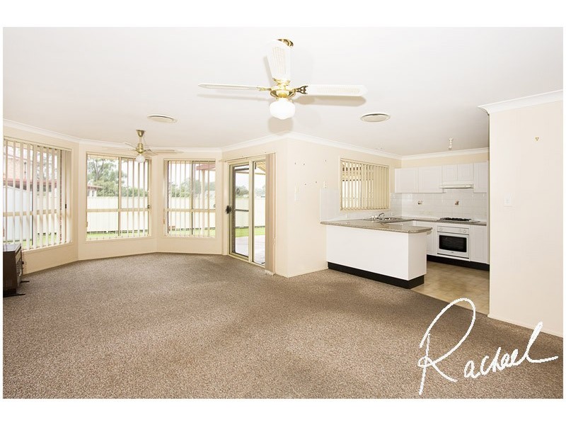17 Kallawatta Grove, Mcgraths Hill NSW 2756