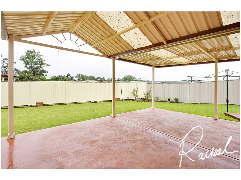 17 Kallawatta Grove, Mcgraths Hill NSW 2756