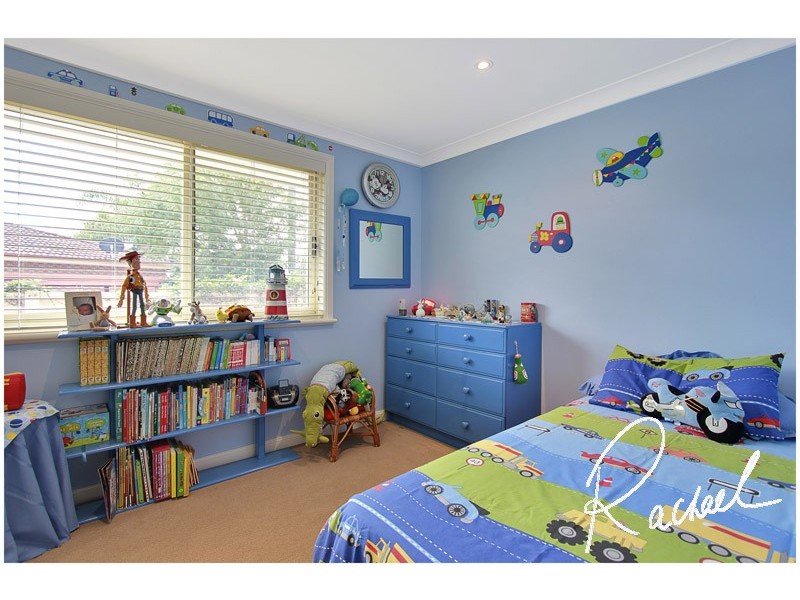 3 Andrew Thomspon Drive, Mcgraths Hill NSW 2756