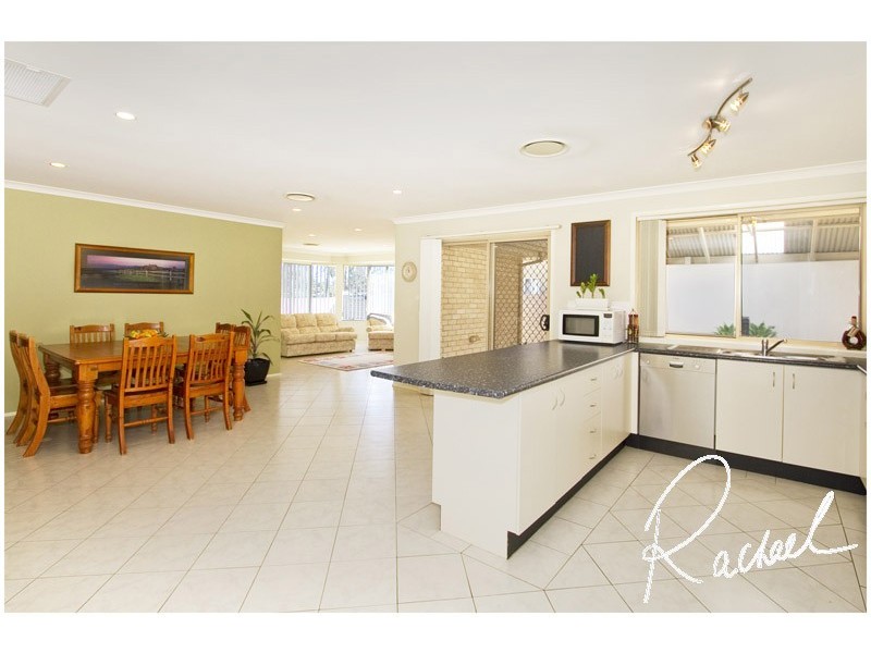 4 Dorrington Crescent, Bligh Park NSW 2756