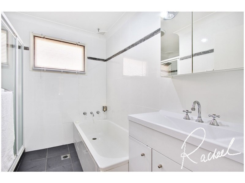 19 Scarvell Avenue, Mcgraths Hill NSW 2756