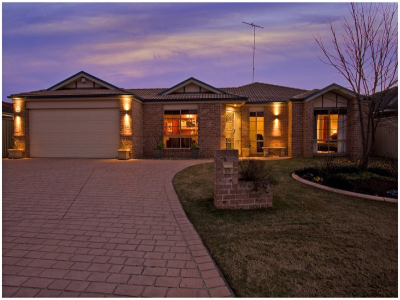 19 Dorrington Crescent, Bligh Park NSW 2756