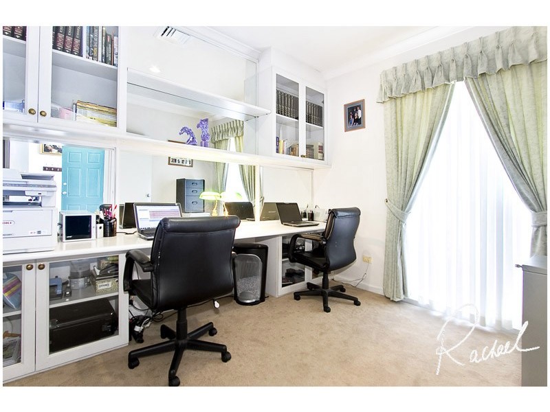 Mcgraths Hill NSW 2756