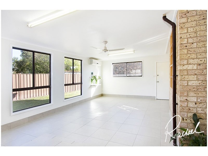 8 Books Crescent, Mcgraths Hill NSW 2756