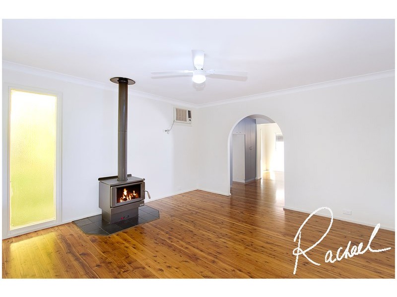 4 Garfield Road, Mcgraths Hill NSW 2756