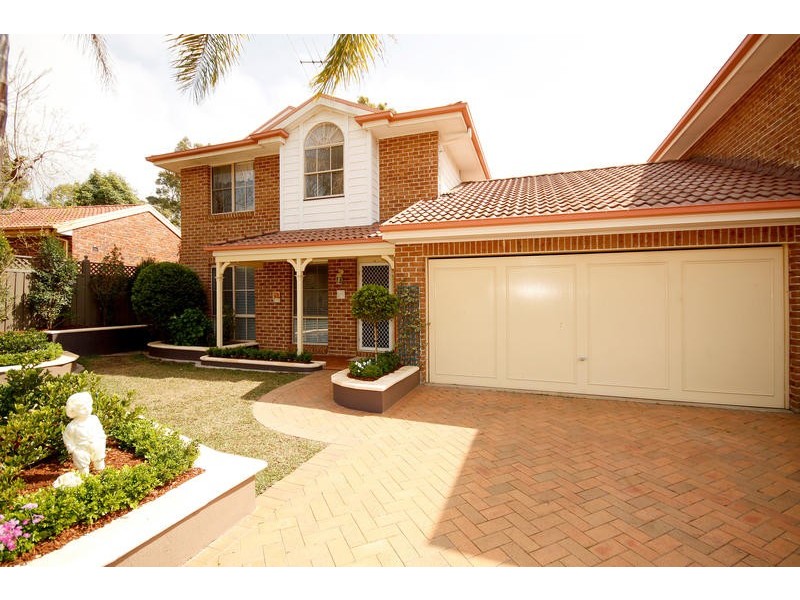 2/16 Amberwood Place, Menai NSW 2234