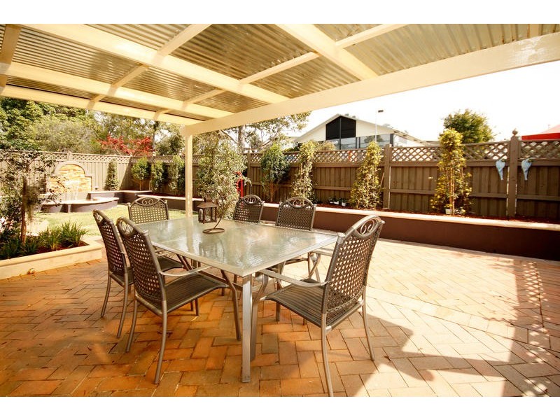 2/16 Amberwood Place, Menai NSW 2234