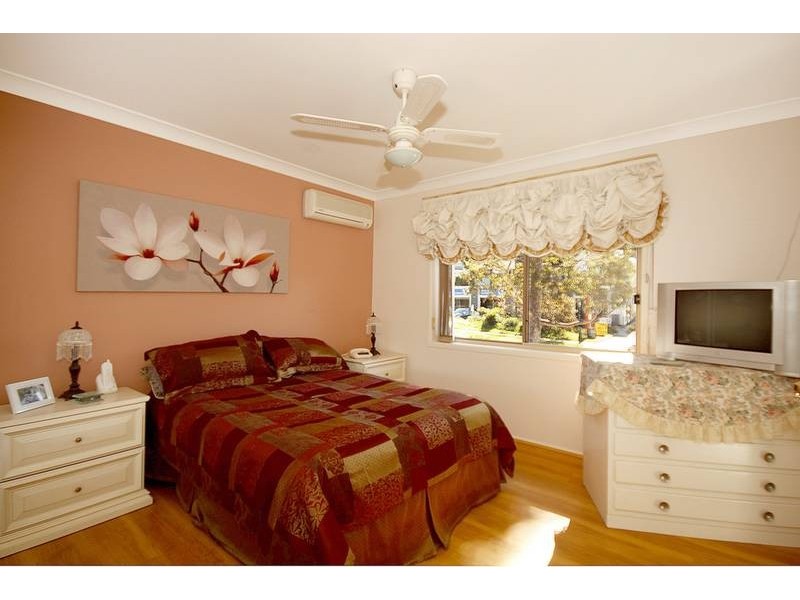 2/16 Amberwood Place, Menai NSW 2234