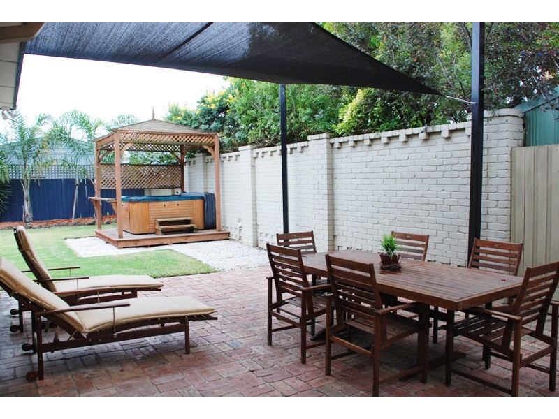 15 Willow Avenue, Cheltenham VIC 3192