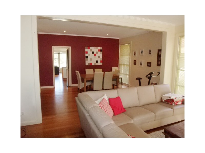 10 Glencairn Avenue, Brighton East VIC 3187