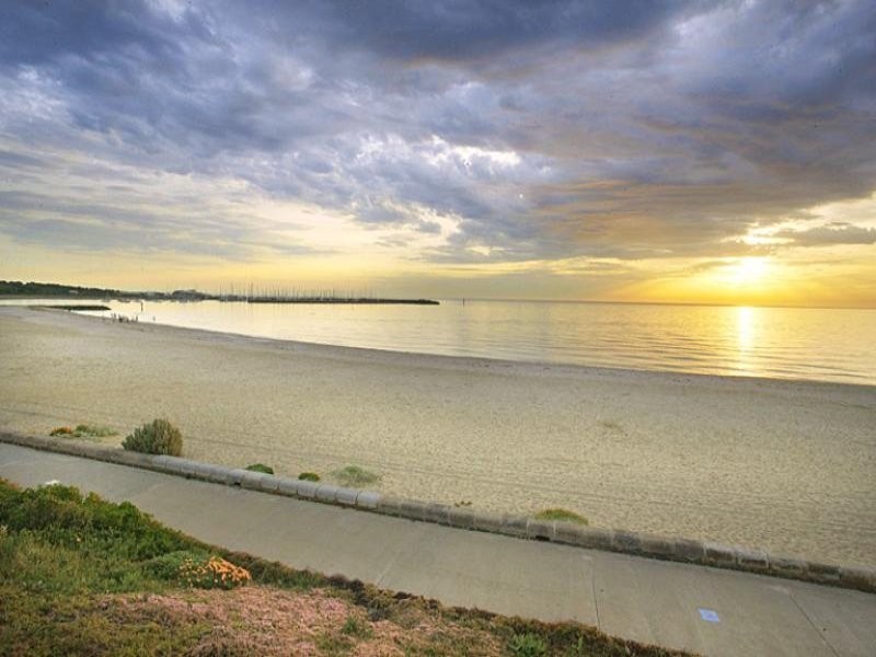 4/312 Hampton Street, Hampton VIC 3188