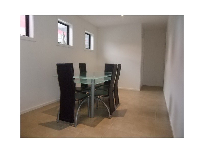 4/27-29 Golden Grove, Springvale South VIC 3172