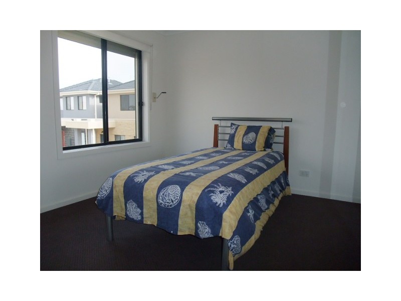 4/27-29 Golden Grove, Springvale South VIC 3172