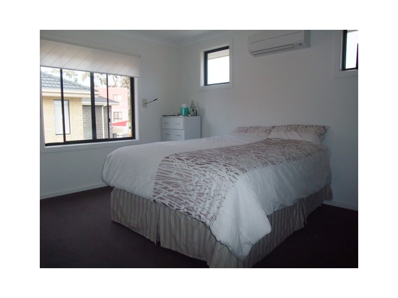 4/27-29 Golden Grove, Springvale South VIC 3172