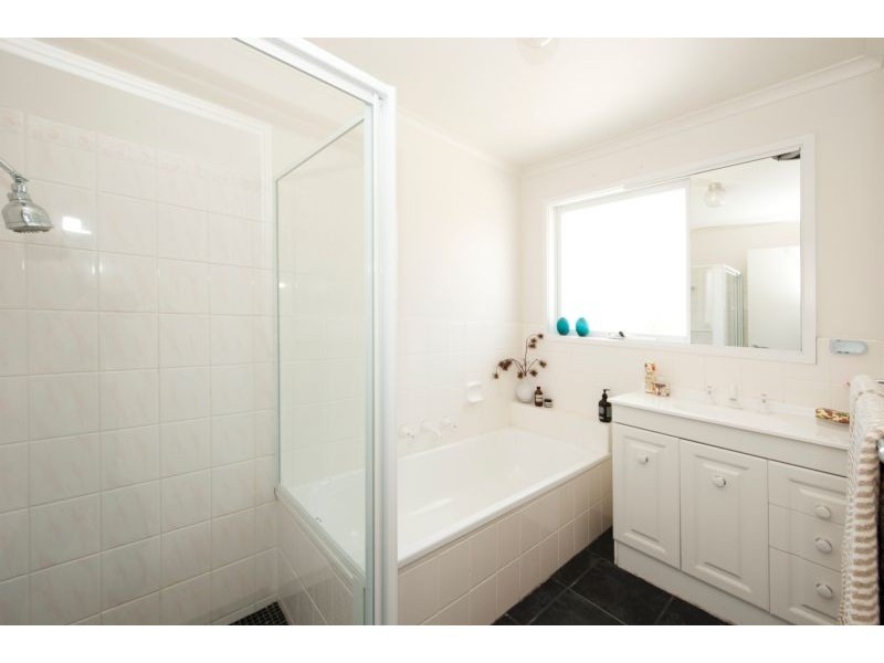 13 Village Crescent, Chelsea VIC 3196