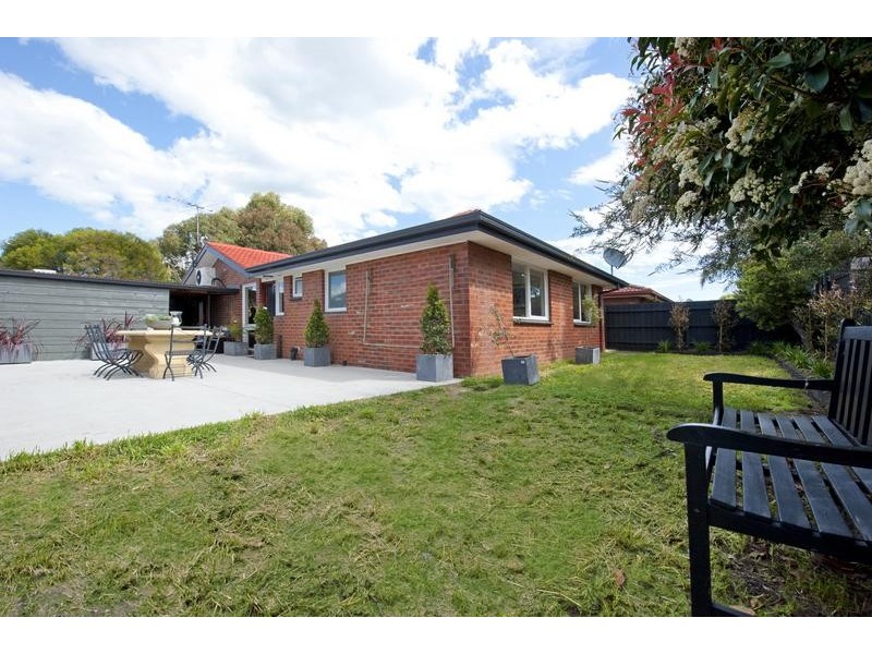 13 Village Crescent, Chelsea VIC 3196