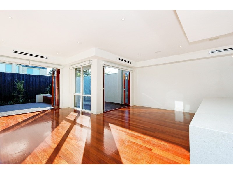 11 Barnett Street, Hampton VIC 3188