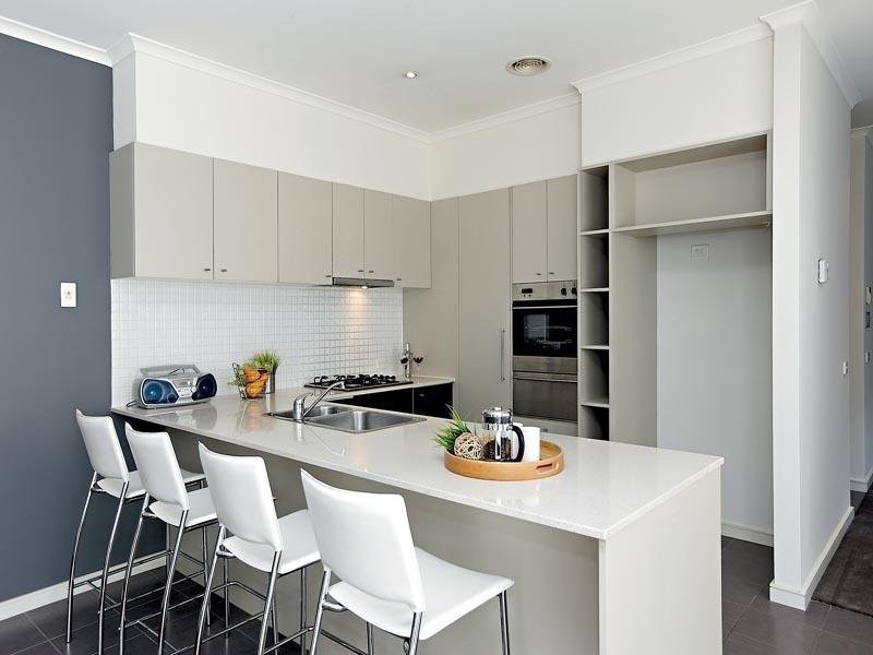 13 Carnoustie Parade, Heatherton VIC 3202