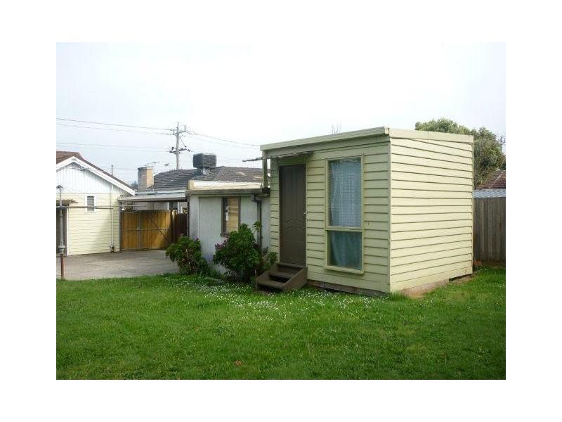 3 Dublin Road, Ringwood East VIC 3135