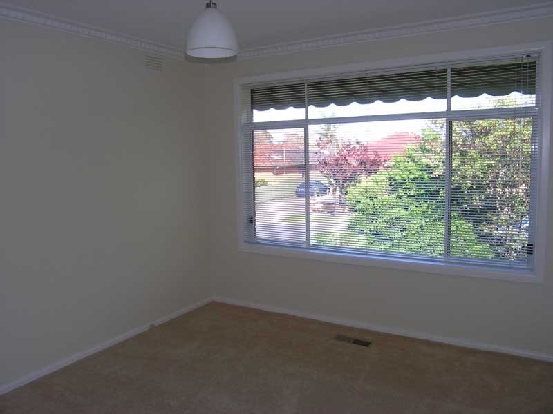 14 Berkefeld Court, Cheltenham VIC 3192