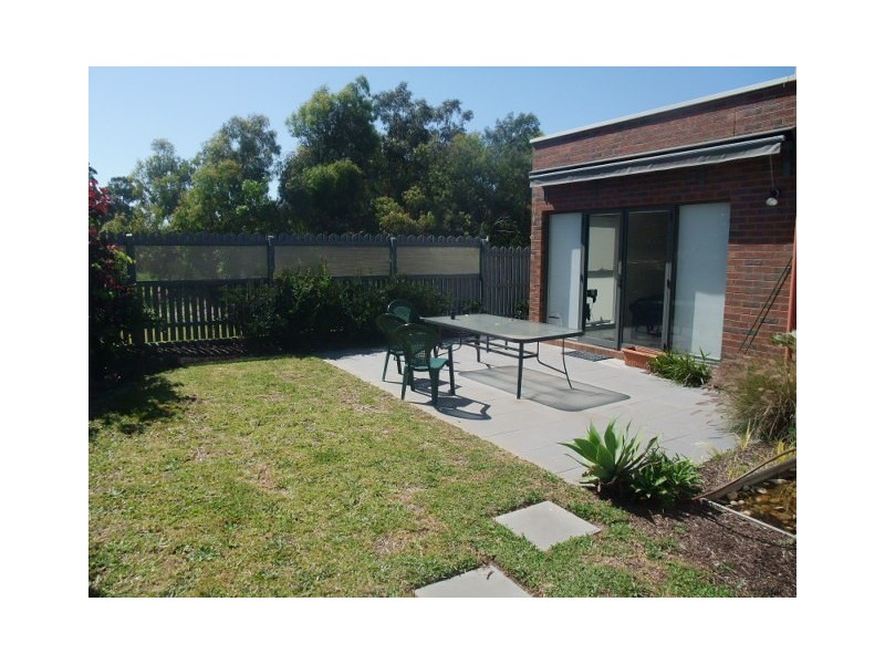 17 Inverness Place, Heatherton VIC 3202