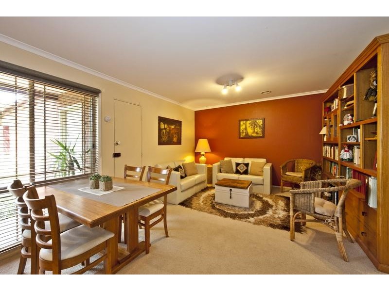 7 Hotham Retreat, Burwood East VIC 3151