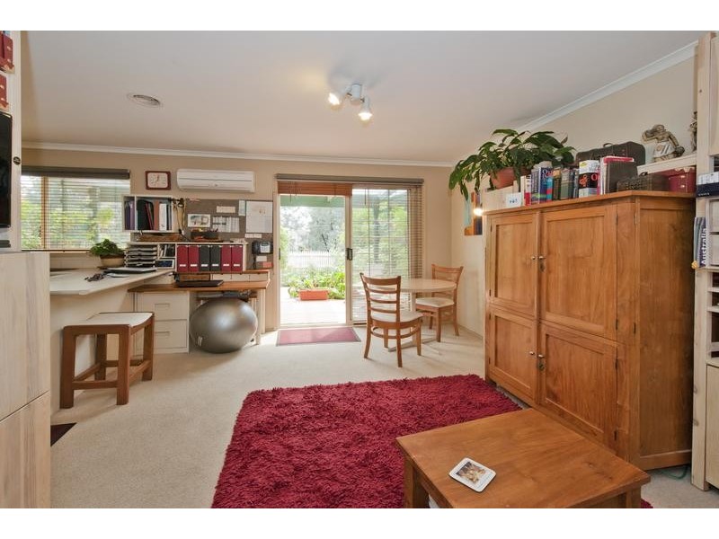 7 Hotham Retreat, Burwood East VIC 3151