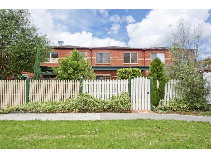 7 Hotham Retreat, Burwood East VIC 3151