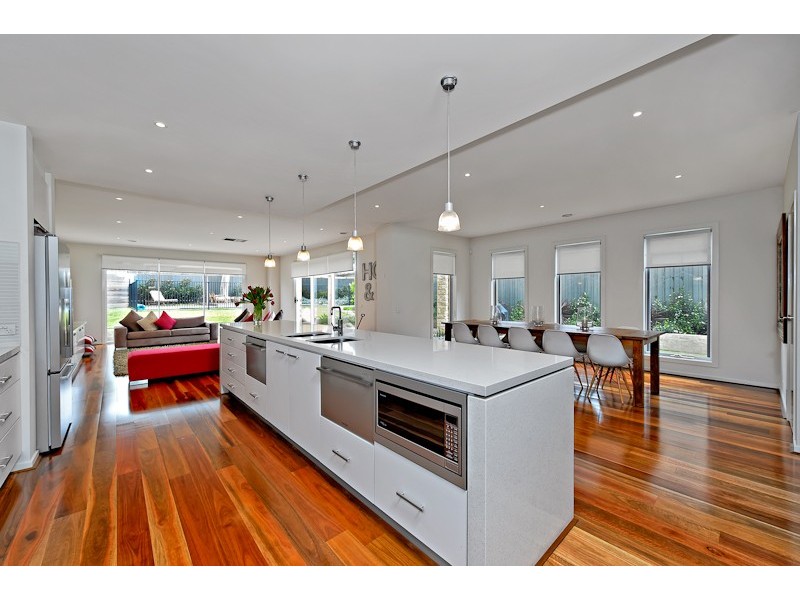 39 Third Street, Parkdale VIC 3195